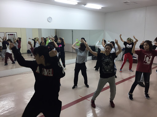 ダンススクール Dance Studio Upbeat