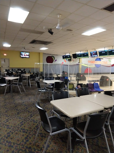 Bowling Alley «Tonawanda Bowling Center», reviews and photos, 574 Young St, Tonawanda, NY 14150, USA