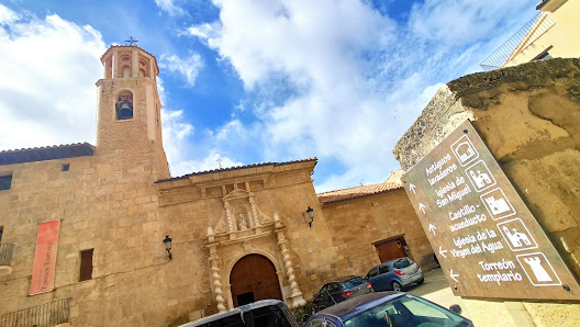 Oficina de Turismo y Torreón Templario Calleja Virgen del Agua, 3, 44560 Castellote, Teruel, España