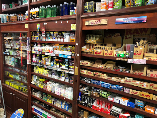 Tobacco Shop «Amsterdam Smoke Shop», reviews and photos, 5901 Warner Ave, Huntington Beach, CA 92649, USA