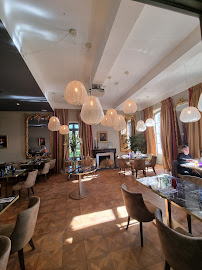 Atmosphère du Restaurant La Villa Brignac à Ollioules - n°13