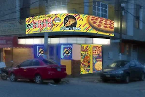 Junior's Pizza image