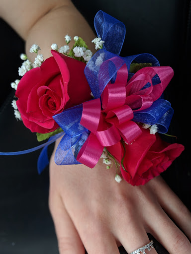 Florist «Flower Peddler», reviews and photos, 38350 Garfield Rd, Charter Twp of Clinton, MI 48038, USA