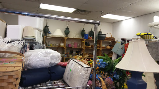 Thrift Store «Treasures Galore The Indoor Garage Sale Thrift Store», reviews and photos, 1964 Rahncliff Ct #800, Eagan, MN 55122, USA