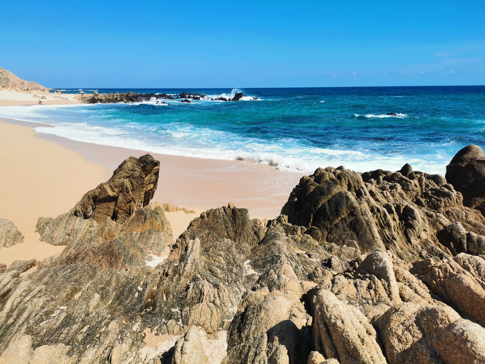 Fotografie cu Viudas Beach - locul popular printre cunoscătorii de relaxare