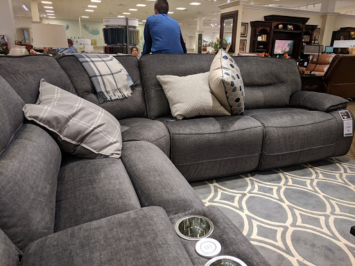 Furniture Store «Havertys Furniture», reviews and photos, 3053 Daniels Rd, Winter Garden, FL 34787, USA