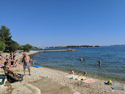 Donje Petrcane beach'in fotoğrafı birden fazla geniş koy ile birlikte
