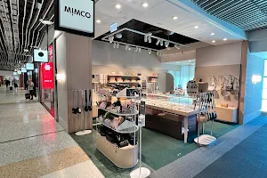 Mimco Brisbane Qantas Domestic image