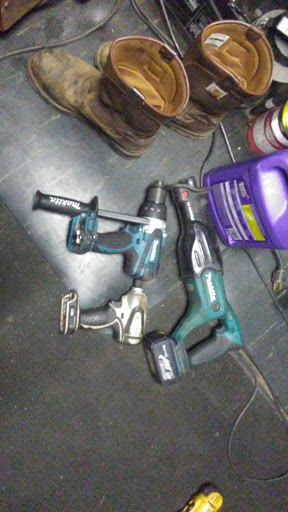 Auto Body Shop «Akron Classic Auto Body», reviews and photos, 313 W North St, Akron, OH 44303, USA