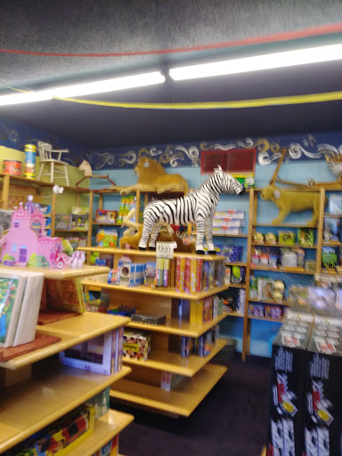 Toy Store «Hopscotch Toys», reviews and photos, 103 SE Baker St, McMinnville, OR 97128, USA