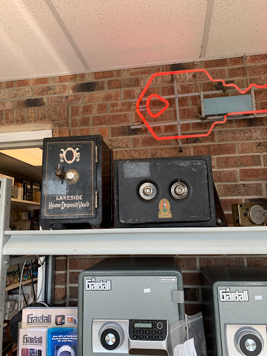 Locksmith «Professional Safe & Lock Service, Inc.», reviews and photos, 5132 W Howard Ave, Milwaukee, WI 53220, USA