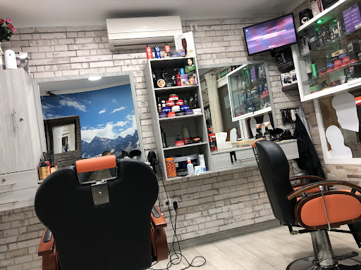 Peluquería Abubak en Algeciras, Cádiz