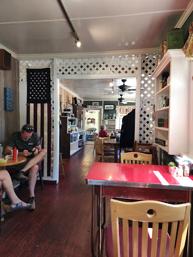 Sandwich Shop «Windham Junction Country Gift Shop & Kitchen», reviews and photos, 128 N Lowell Rd, Windham, NH 03087, USA