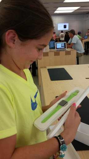 Computer Store «Apple Mall of Louisiana», reviews and photos, 6401 Bluebonnet Blvd, Baton Rouge, LA 70836, USA