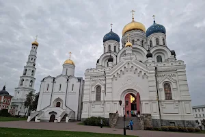 Nikolo-Ugreshsky Monastery image