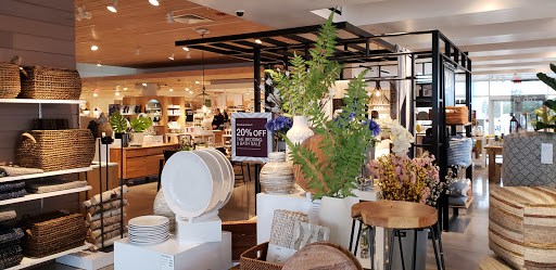 Furniture Store «Crate and Barrel», reviews and photos, 630 Commons Way, Bridgewater, NJ 08807, USA