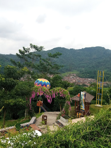 Keindahan Lahan Piknik di Kabupaten Bandung: Temukan Tempat Seru Ini