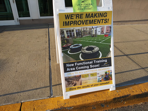 Gym «LA Fitness», reviews and photos, 455 Park Ave, Lindenhurst, NY 11757, USA