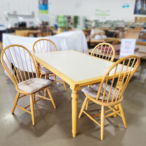 Home Improvement Store «ReStore Farmington», reviews and photos, 28575 Grand River Ave, Farmington Hills, MI 48336, USA