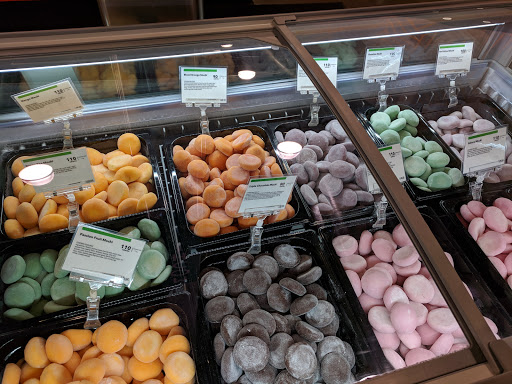 Grocery Store «Whole Foods Market», reviews and photos, 7380 SW Bridgeport Rd, Tigard, OR 97224, USA