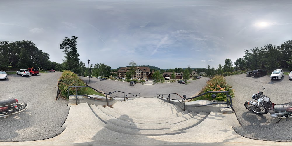 Restaurant near Oak Mar Motel