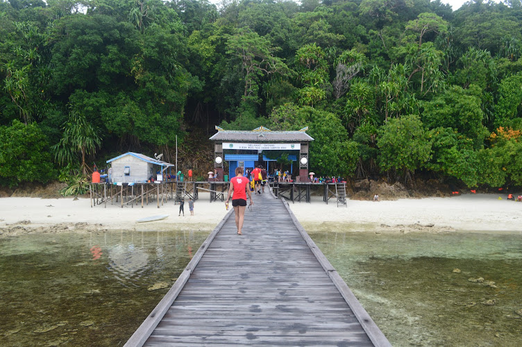 Kakaban Island