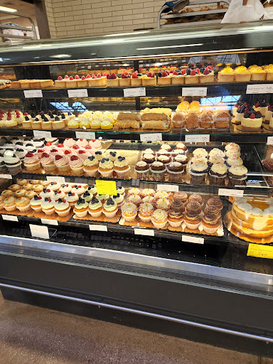 Grocery Store «Whole Foods Market», reviews and photos, 1800 Laskin Rd, Virginia Beach, VA 23454, USA