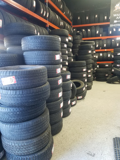 Detroit Tire