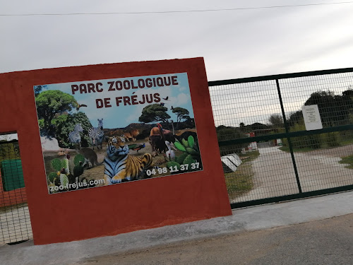 attractions Entrée du Parc Zoologique Fréjus