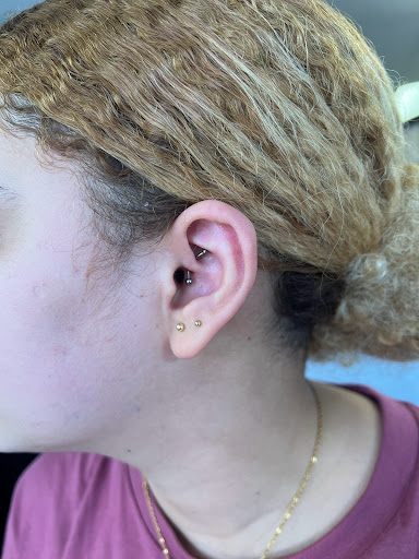 Tattoo Shop «studio 316 Tattoo & Body Piercing», reviews and photos, 84-22 Roosevelt Ave, Jackson Heights, NY 11372, USA