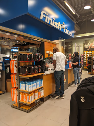Shoe Store «Finish Line», reviews and photos, 4200 Conroy Rd #120, Orlando, FL 32839, USA