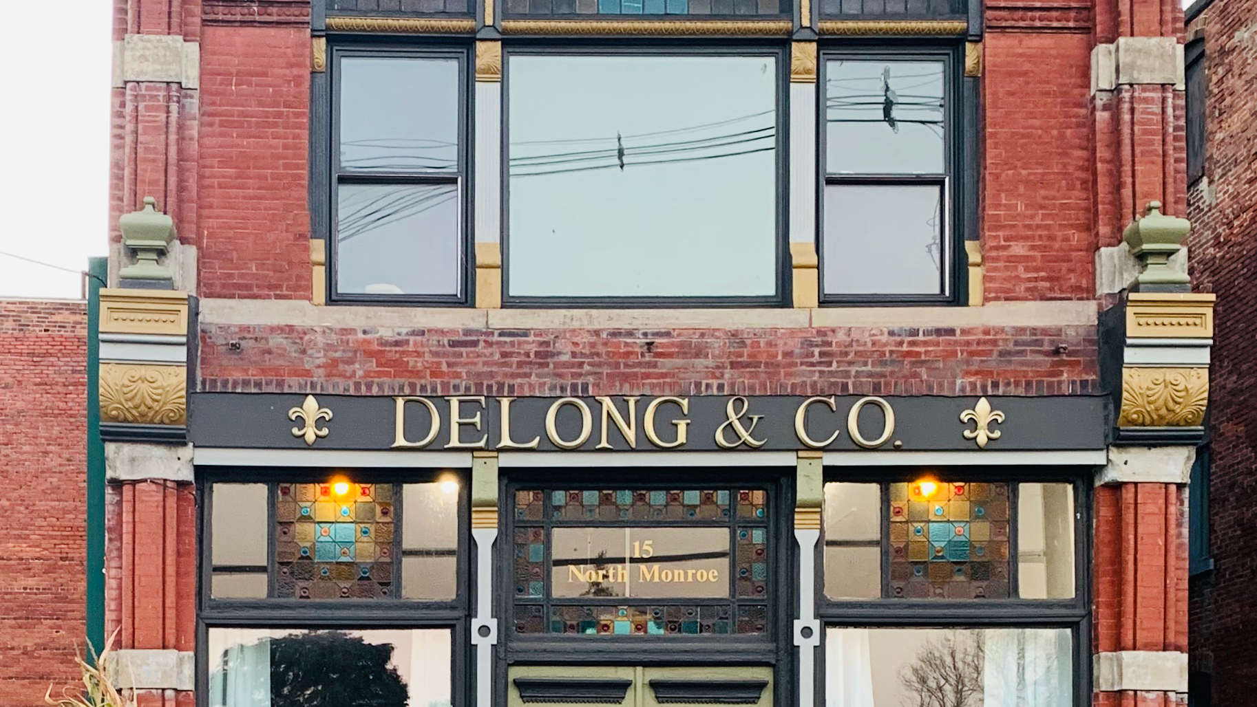 DELONG & Co.