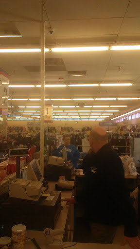 Clothing Store «Roses Department Store», reviews and photos, 50 Madison Square Dr, Madisonville, KY 42431, USA