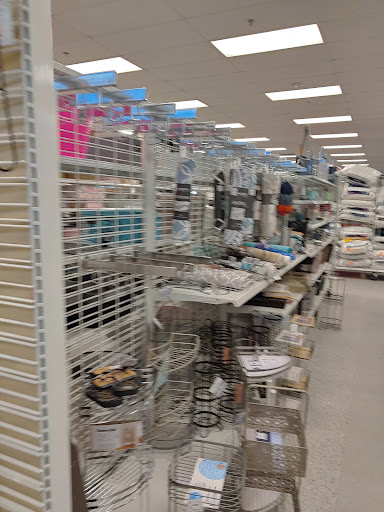 Clothing Store «Ross Dress for Less», reviews and photos, 926 Airport Center Rd, Allentown, PA 18109, USA