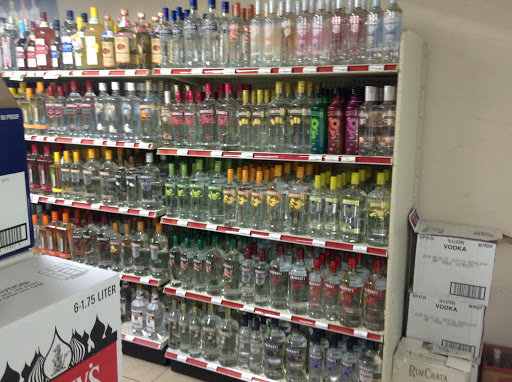 Liquor Store «Liquor Warehouse», reviews and photos, 10332 US-441, Leesburg, FL 34788, USA
