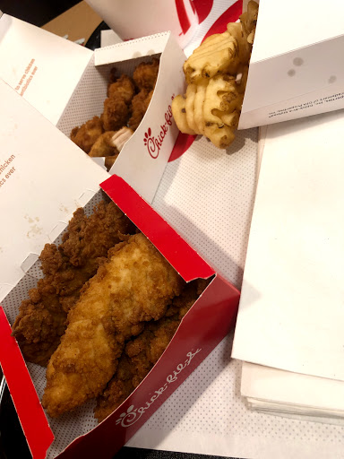 Fast Food Restaurant «Chick-fil-A», reviews and photos, 3590 River Rapids Dr, Coon Rapids, MN 55448, USA