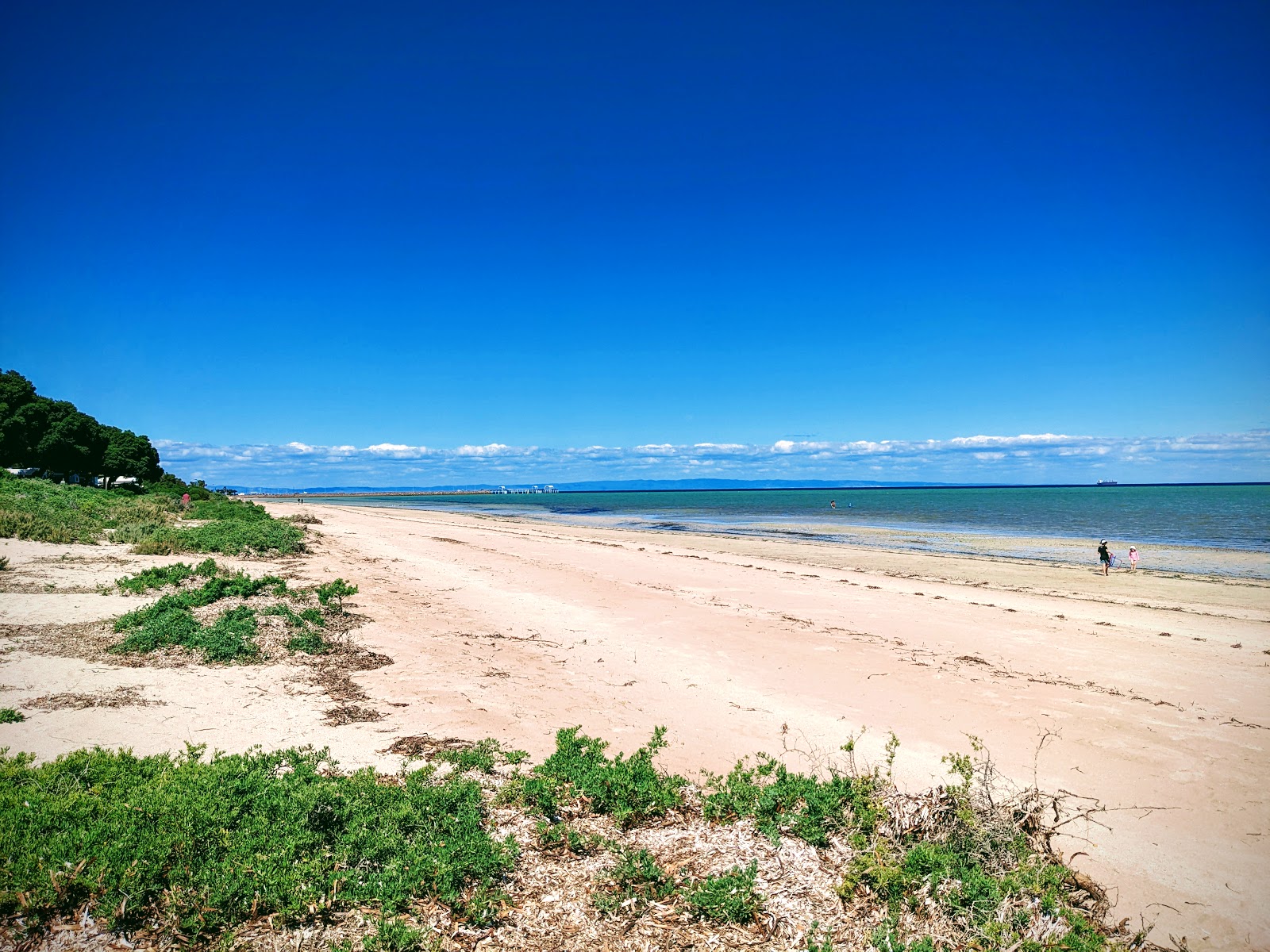 Φωτογραφία του Whyalla Beach με φωτεινή άμμος επιφάνεια