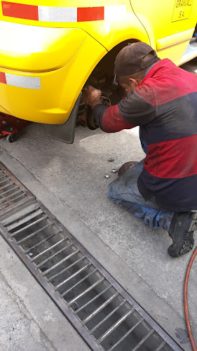 Mantenimiento Automotriz MAYVI CAR - Taller de reparación de automóviles