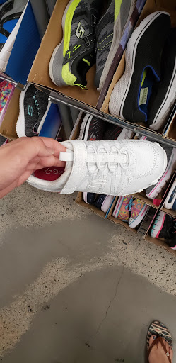 Shoe Store «SKECHERS Factory Outlet», reviews and photos, 5805 Cutting Blvd, El Cerrito, CA 94530, USA