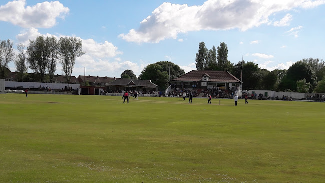 Comments and reviews of Radcliffe Cricket Club