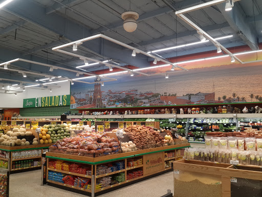 Supermarket «Vallarta Supermarkets», reviews and photos, 13820 Foothill Blvd, Sylmar, CA 91342, USA