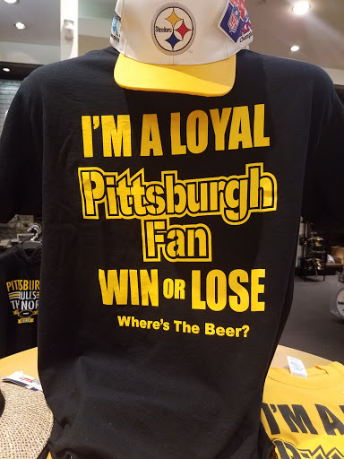 Sportswear Store «Hometowne Sports», reviews and photos, 225 W Station Square Dr, Pittsburgh, PA 15219, USA