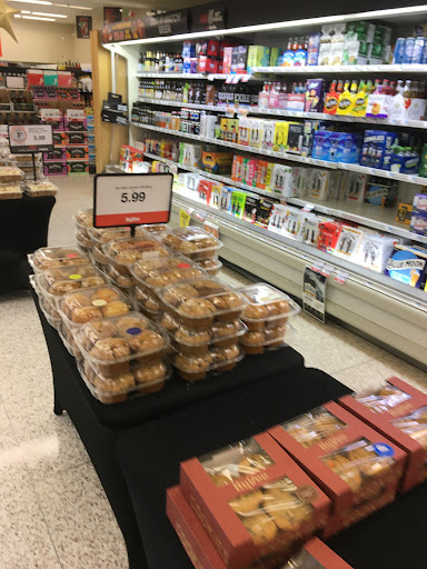 Supermarket «Hy-Vee», reviews and photos, 1951 S Main Ave, Sioux Center, IA 51250, USA