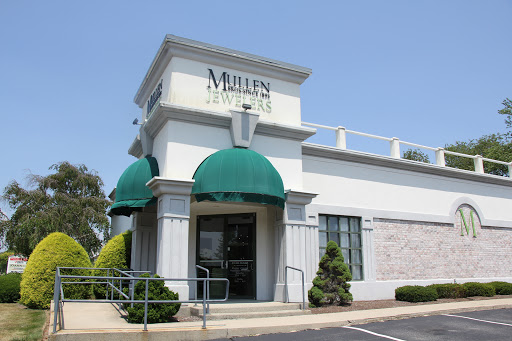 Mullen Bros. Jewelers, 167 Swansea Mall Dr, Swansea, MA 02777, USA, 