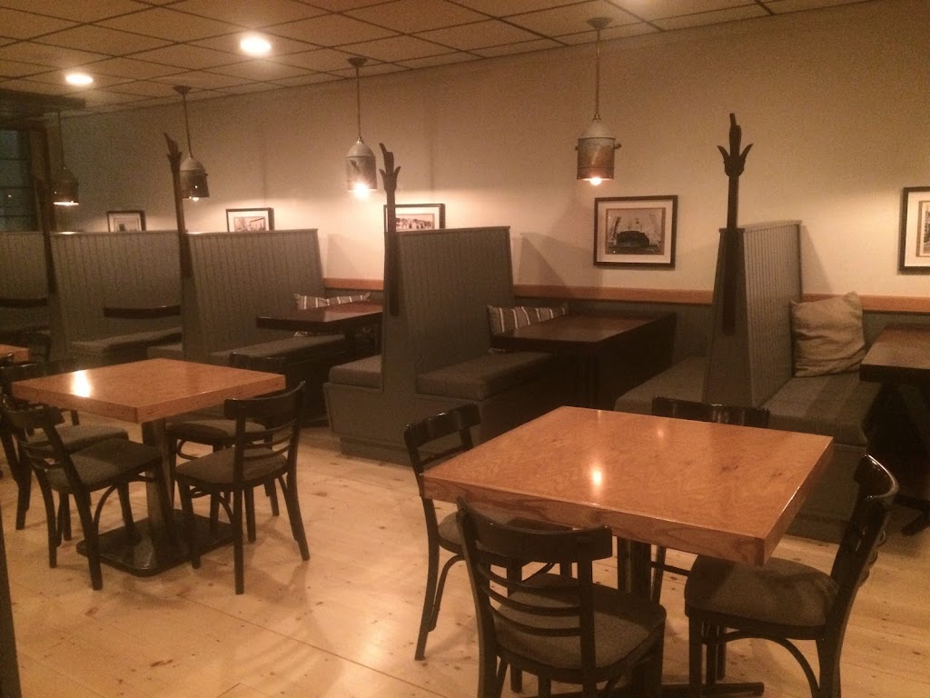 Bridgeway Restaurant 04106