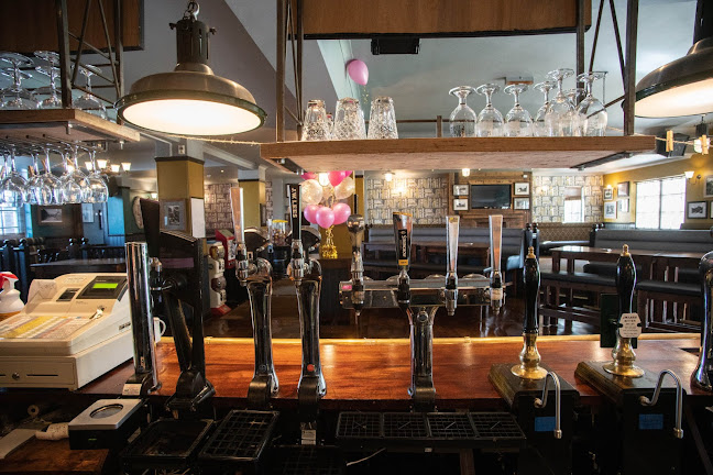 Comments and reviews of Charlestown pub and function room