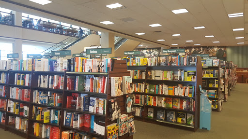 Book Store «Barnes & Noble», reviews and photos, 11 W Hillsdale Blvd, San Mateo, CA 94403, USA