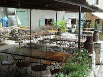 Atmosphère du Restaurant Auberge La Farigoule à Bidon - n°1
