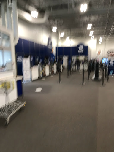 Shoe Store «DSW Designer Shoe Warehouse», reviews and photos, 300 NJ-18, East Brunswick, NJ 08816, USA