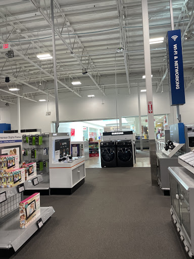 Electronics Store «Best Buy», reviews and photos, 625 Black Lake Blvd SW #200, Olympia, WA 98502, USA